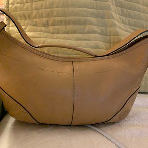 Coach Shoulder Clutch Bag in Leather